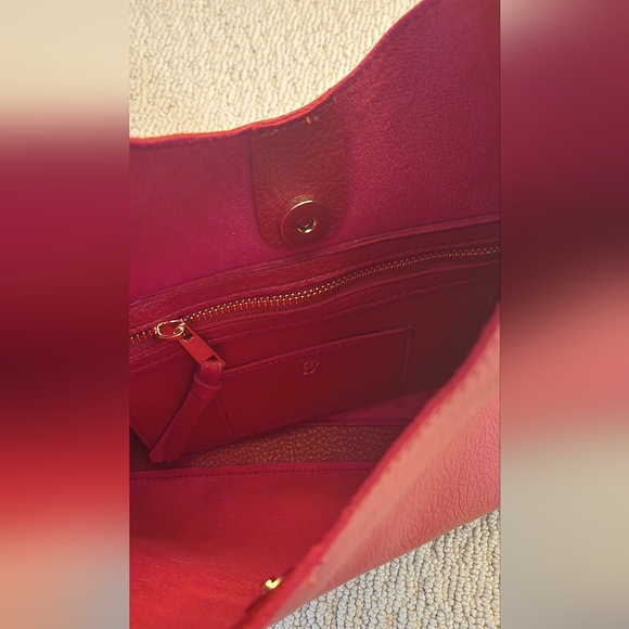 NWOT Banana Republic Vegan Leather Mini Slouchy Tote in Red - Picture 4 of 8